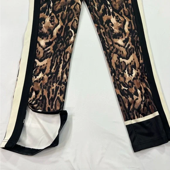 Pam & Gela Animal Print Leggings - Picture 6 of 10